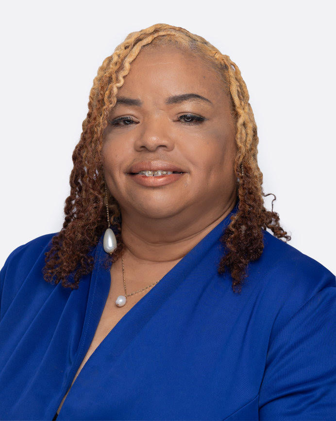 Jewel Financial Services Enterprise, Founder Tomicia Robinson Professional Photo